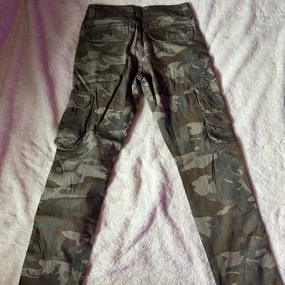 Wrangler camo cargo pants